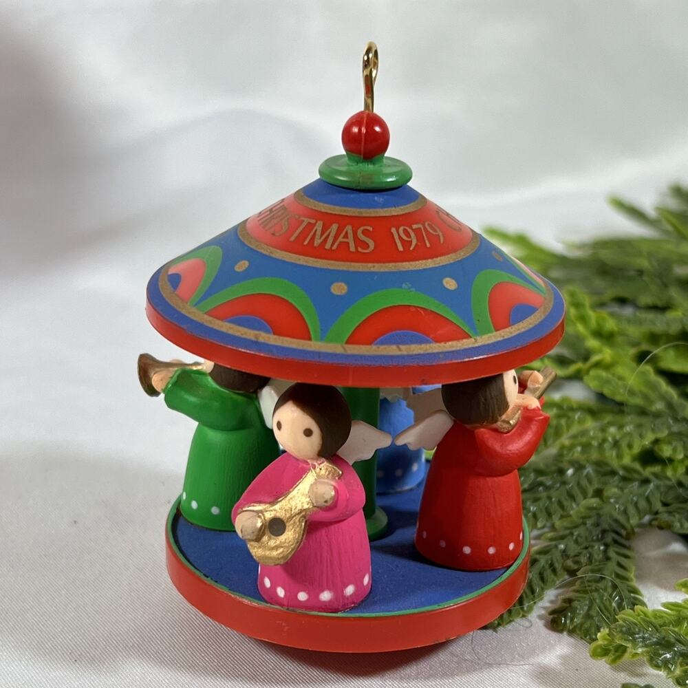 Vintage Hallmark 1979 CHRISTMAS CAROUSEL ANGELS # 2 Series Ornament Musicians